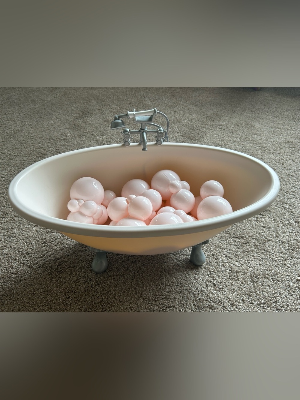 American Girl doll Bathtub